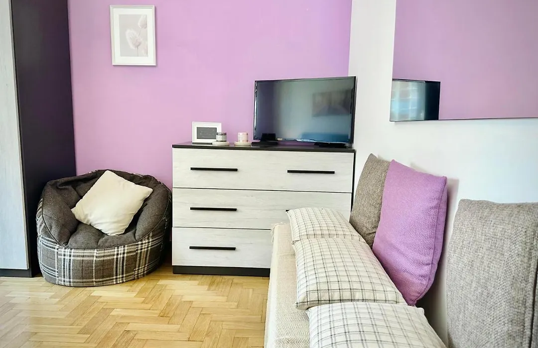 Max Apartment-1