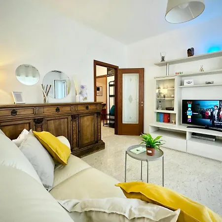 Max Apartment-2